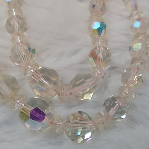 3/$15 Vintage Choker - Picture 5 of 8